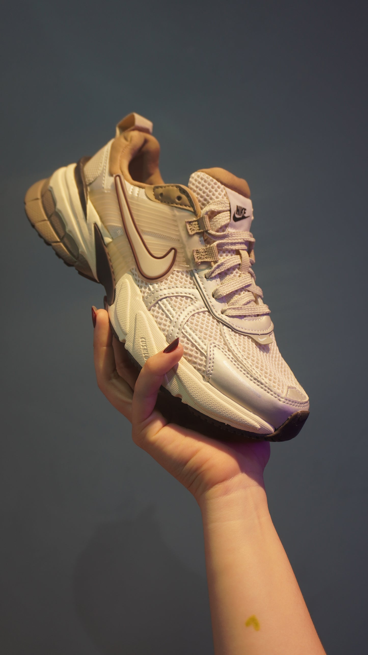 Nike V2K Run – Estilo retro con energía moderna