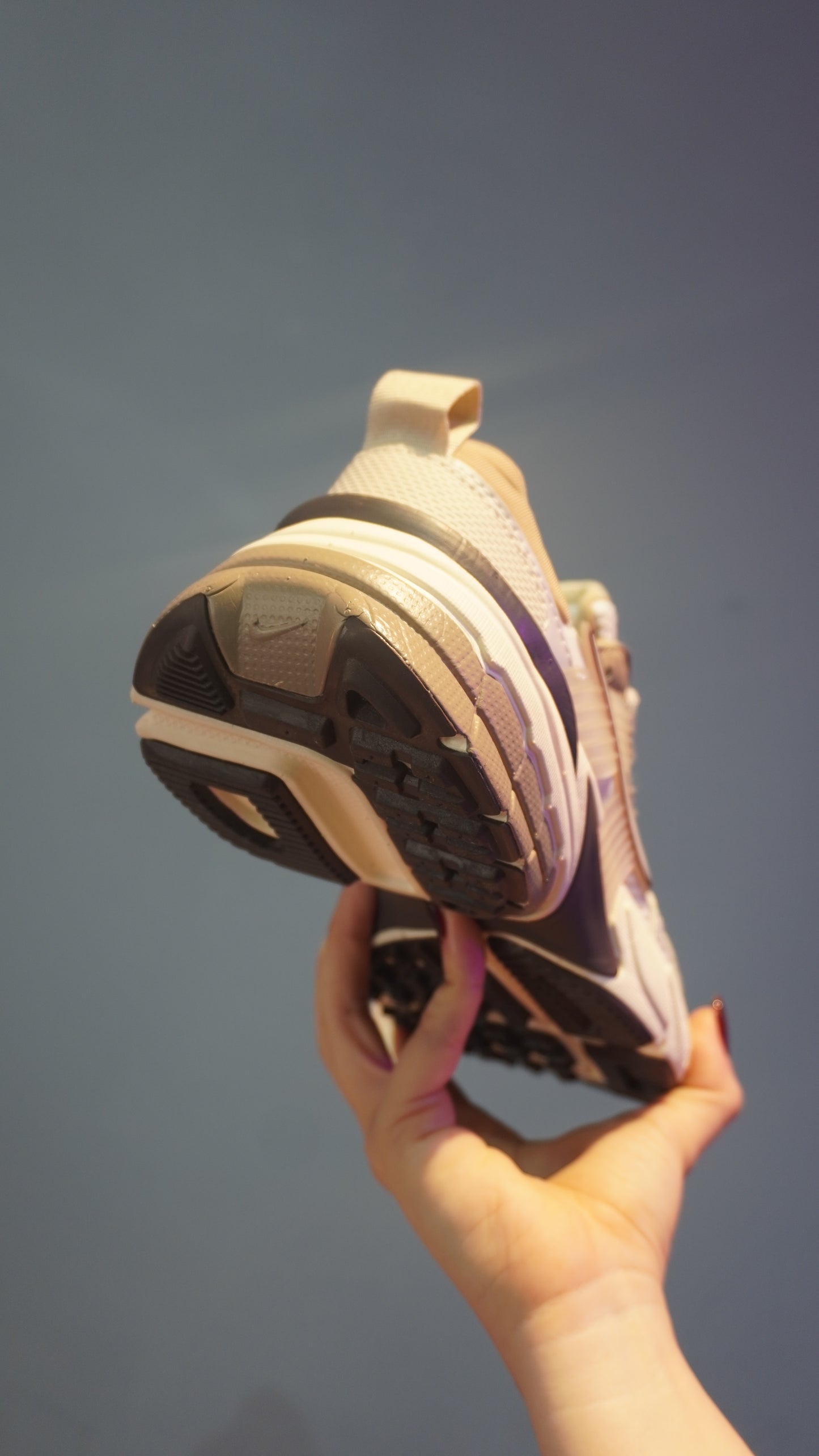 Nike V2K Run – Estilo retro con energía moderna