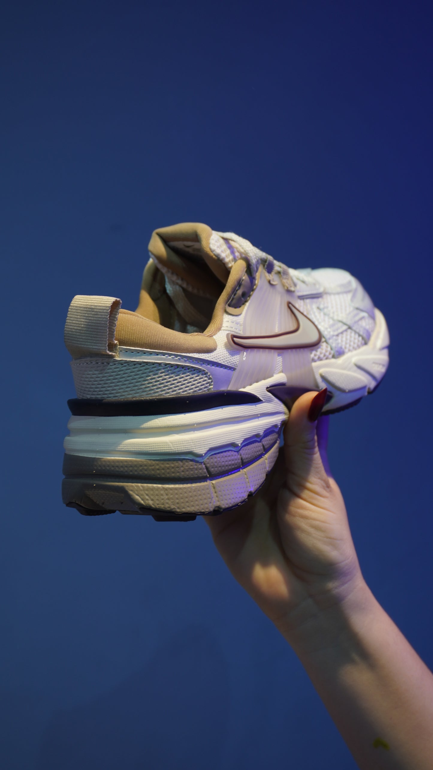 Nike V2K Run – Estilo retro con energía moderna