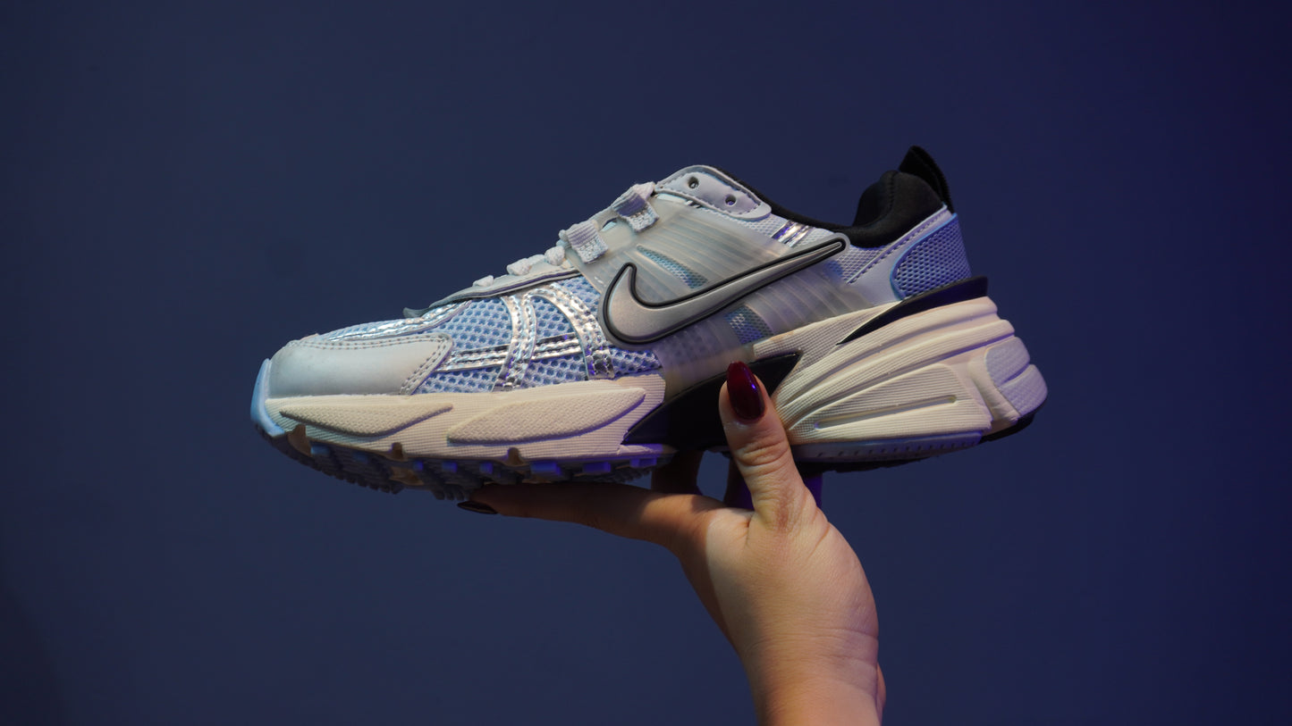 Nike V2K Run – Estilo retro con energía moderna