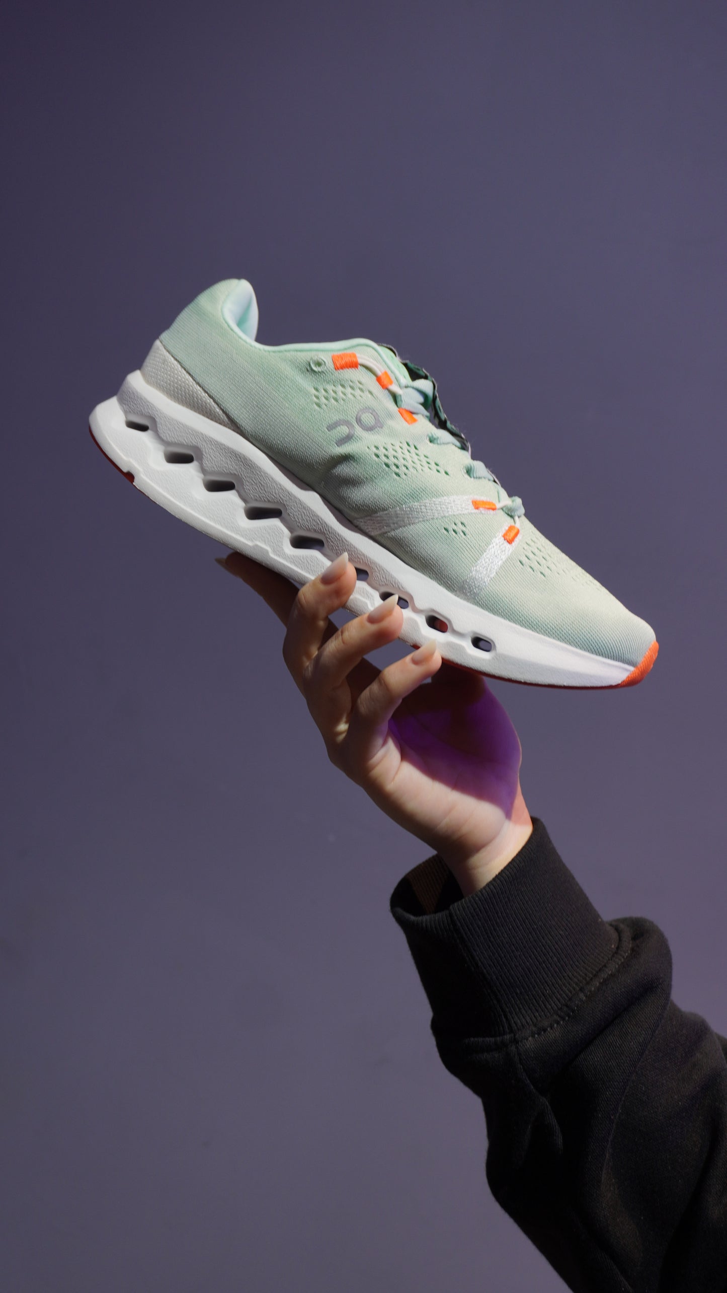 On running Cloudsurfer Mujer – Amortiguación Suave y Fluida con Tecnología CloudTec Phase