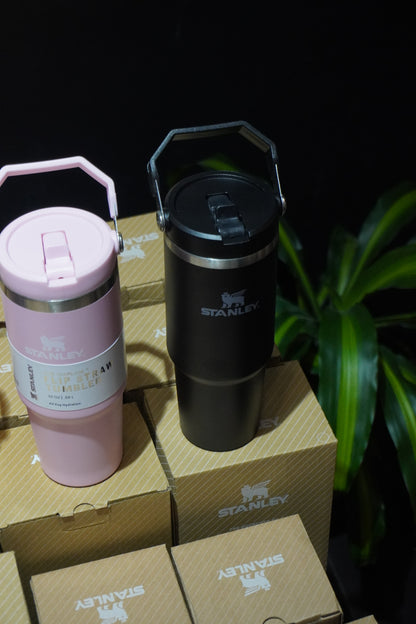 Termo Stanley Flip Straw Tumbler 30 oz (887 ml)