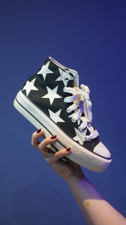 Converse Chuck Taylor All Star Lift Platform Hi – Large Stars