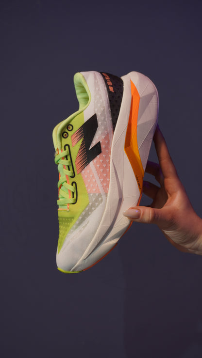 New Balance FuelCell Rebel para Mujer