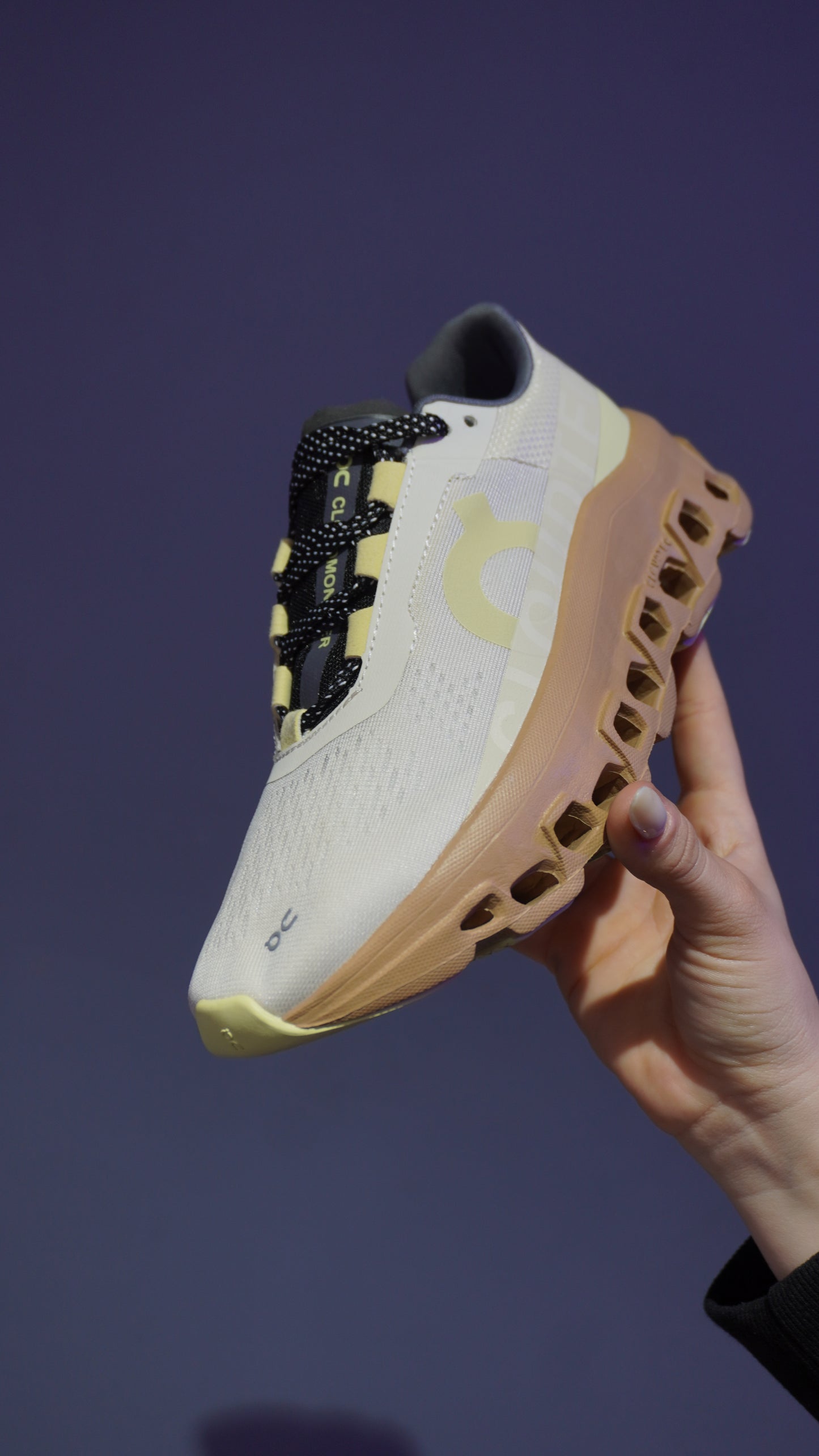 On Cloud Monster - Cream Dune