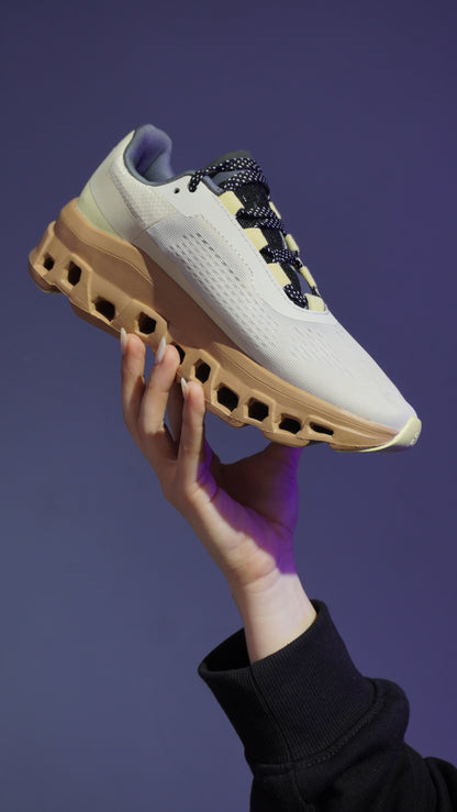 On Cloud Monster - Cream Dune