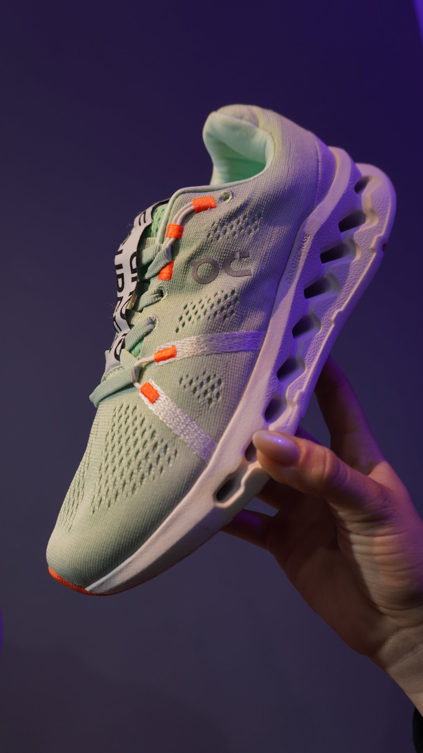 On running Cloudsurfer Mujer – Amortiguación Suave y Fluida con Tecnología CloudTec Phase